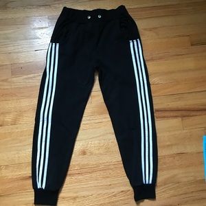 black joggers size M